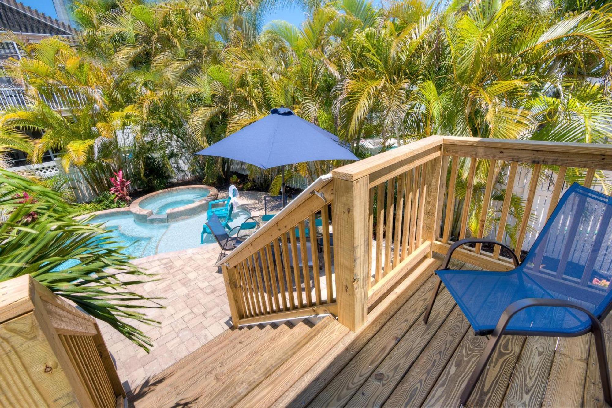 Key Lime Cottage ホームズビーチ エクステリア 写真