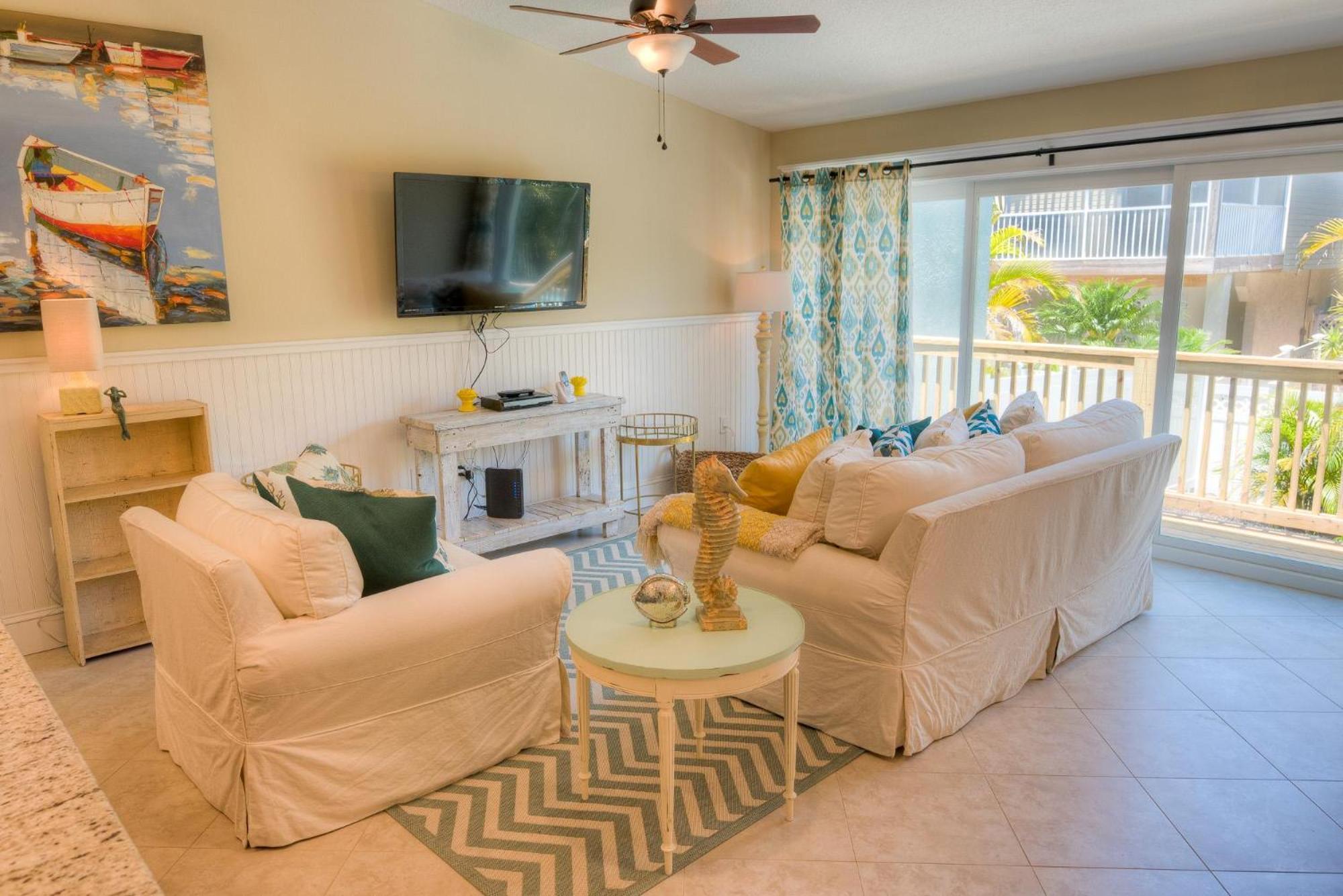 Key Lime Cottage ホームズビーチ エクステリア 写真